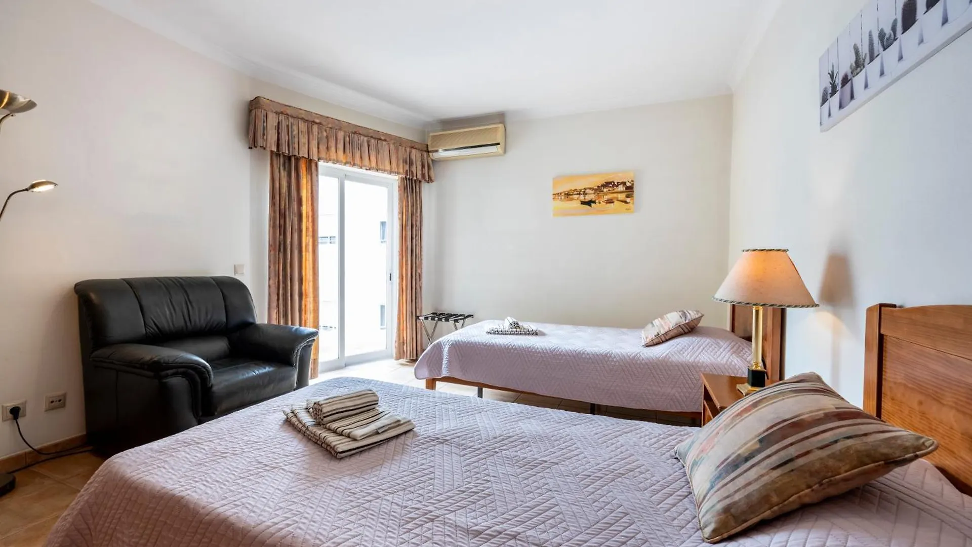Apartamentos Mira Rio Lagos